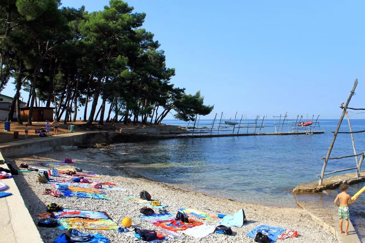 Apartments With Wifi Basanija, Umag - 7148 萨武德里亚