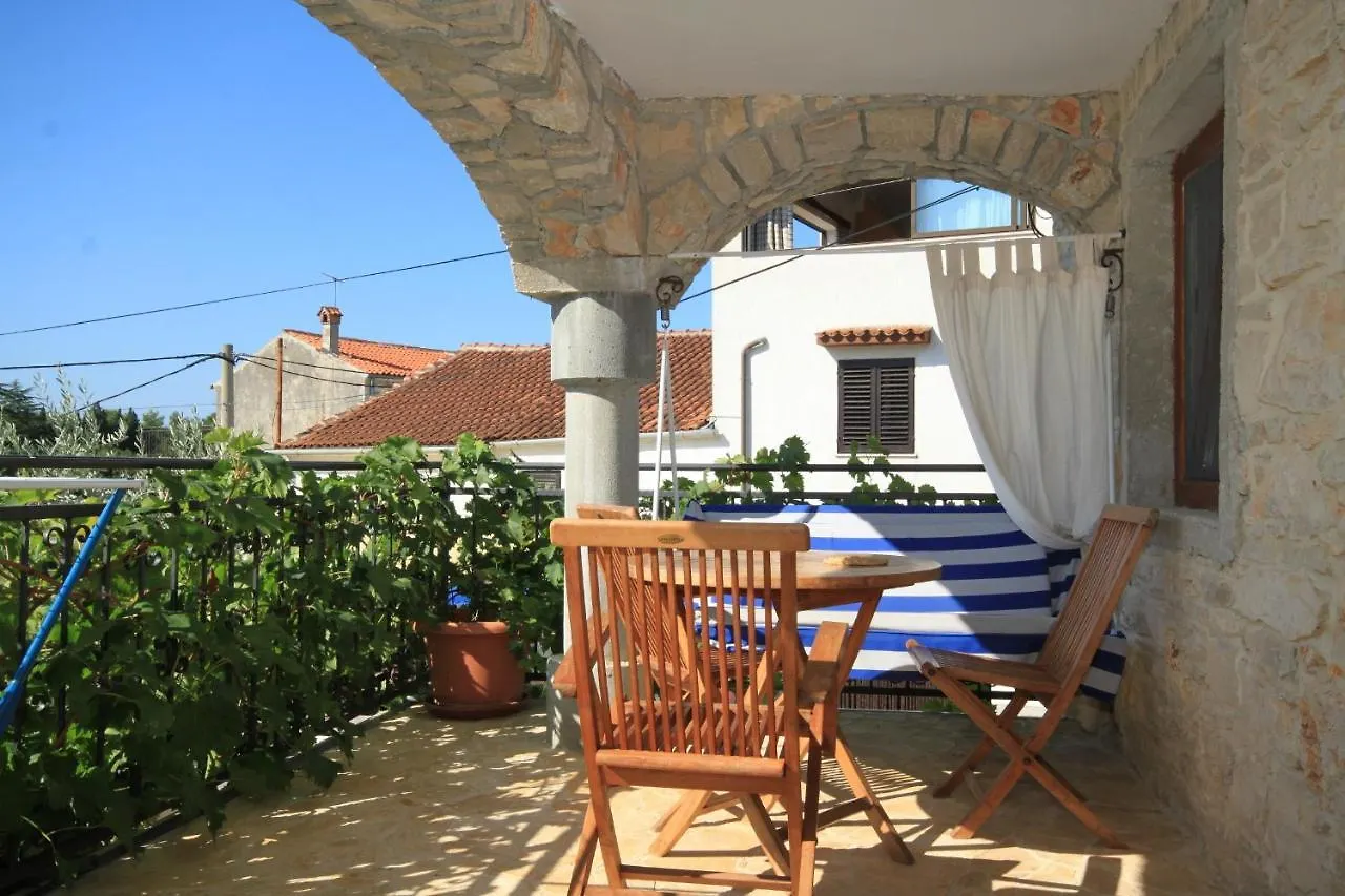 Apartments With Wifi Basanija, Umag - 7148 萨武德里亚